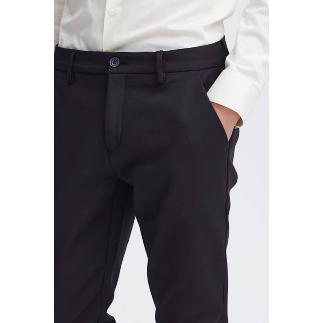 Casual Friday housu, musta - Moment.fi