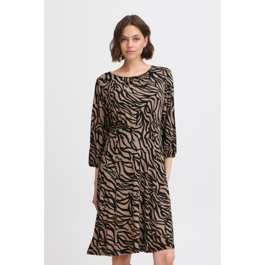 Fransa kuosimekko, ruskea - Moment.fi