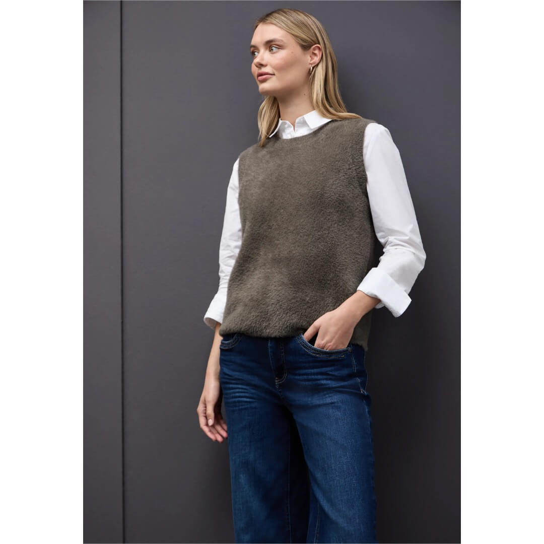 Street One neuleliivi pörrö, ruskea - Moment.fi