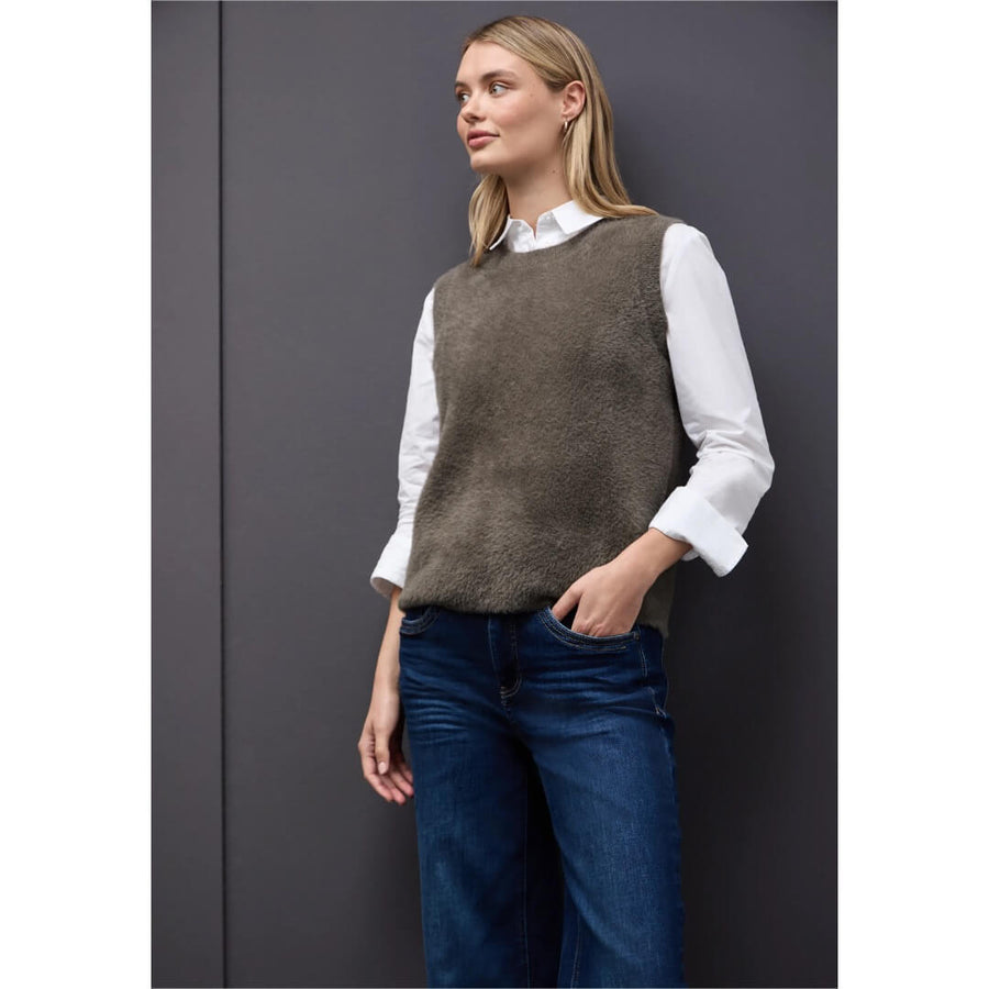 Street One neuleliivi pörrö, ruskea - Moment.fi