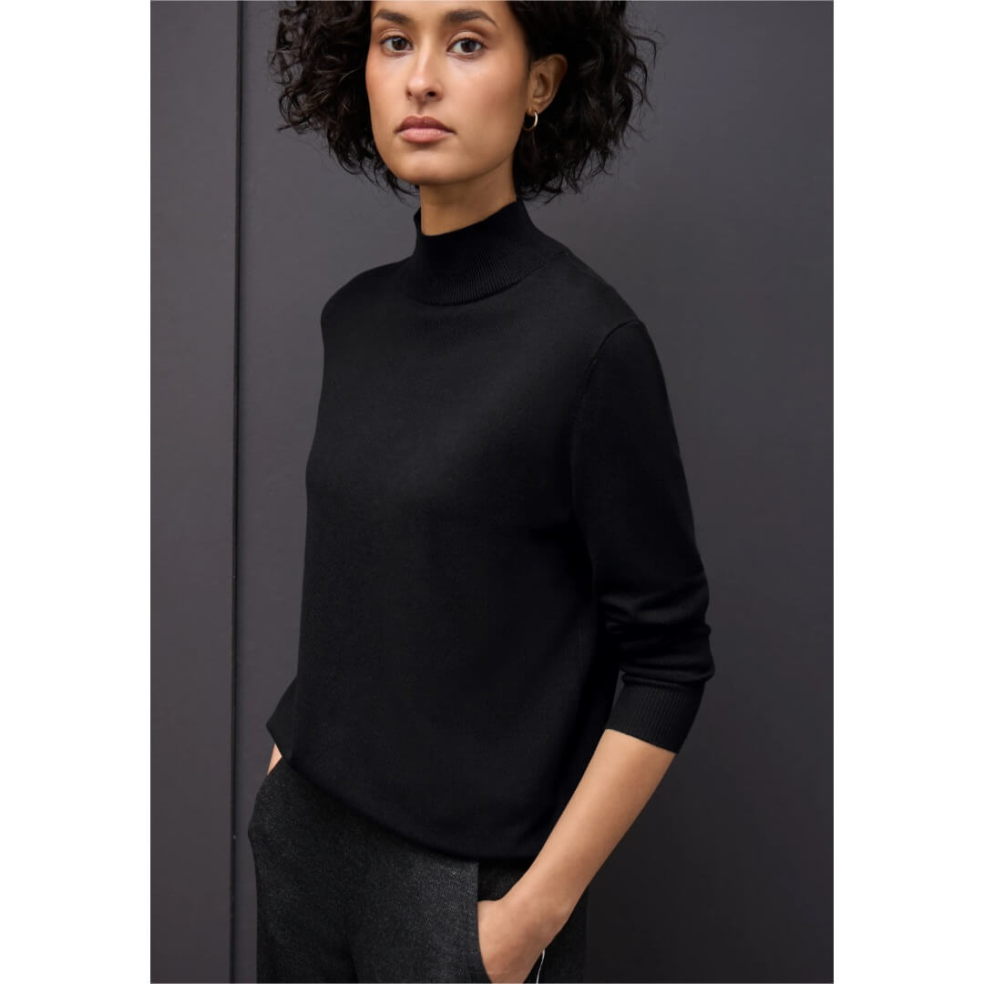 Street One pooloneule turtle, musta