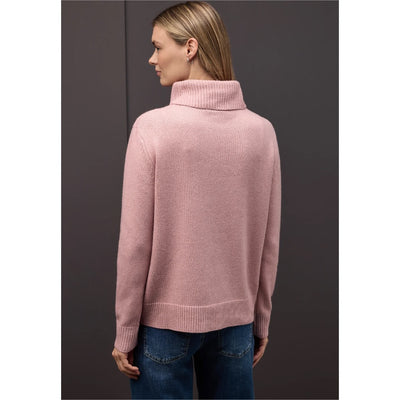 Street One pooloneule, vanharosa