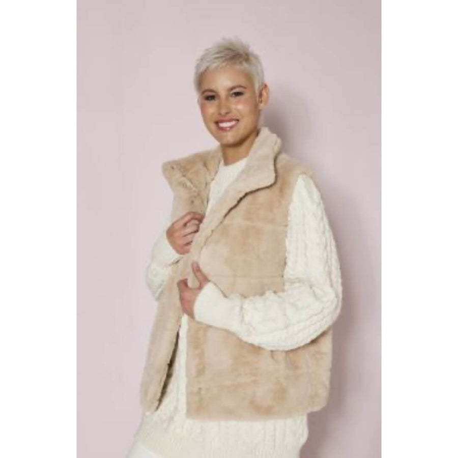 Nickel karvaliivi, beige - Moment.fi