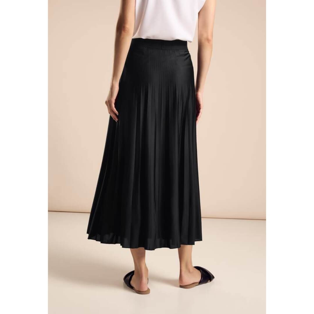 Street One pliseerattu hame, musta - Moment.fi