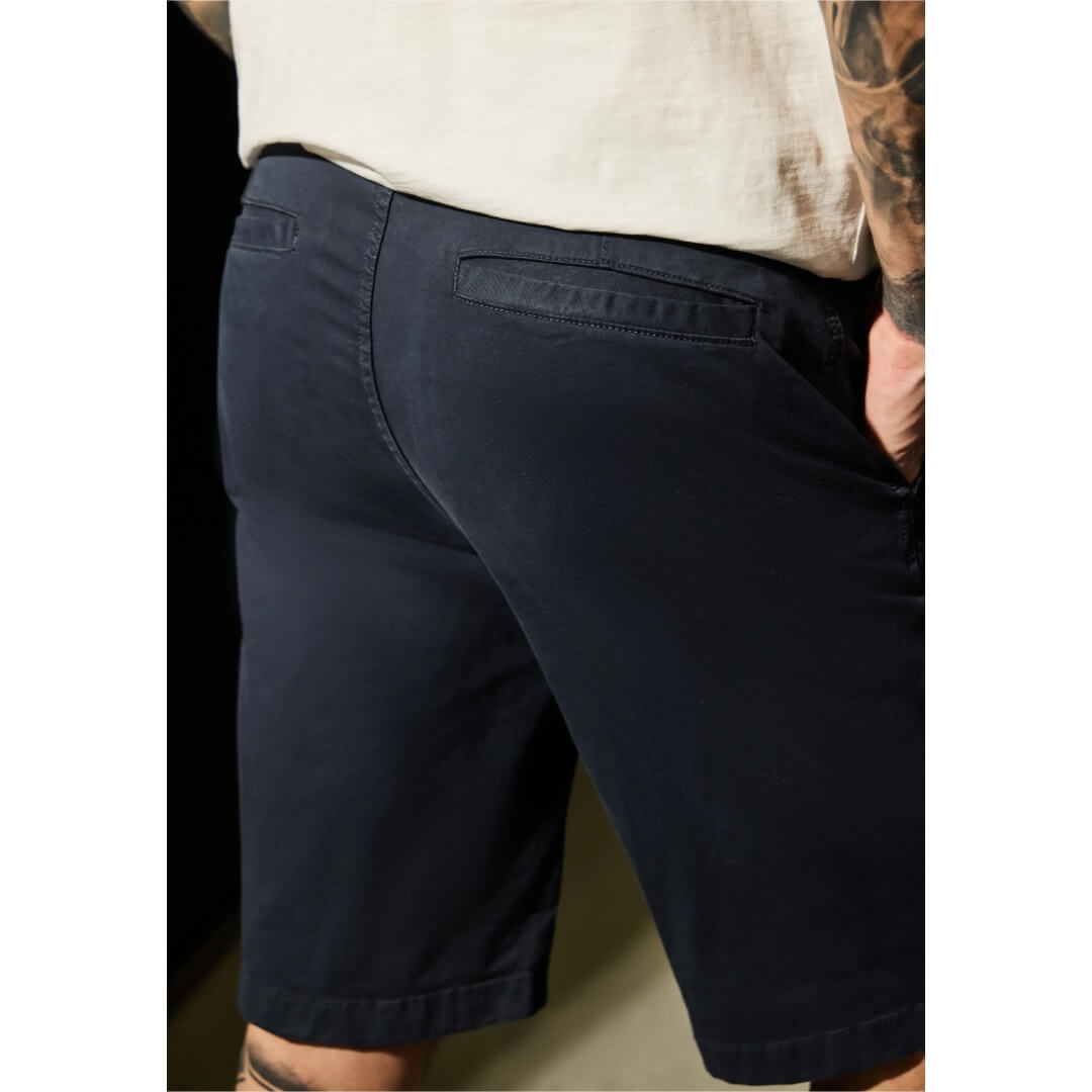 Street One shortsi Bermuda, tummansininen - Moment.fi