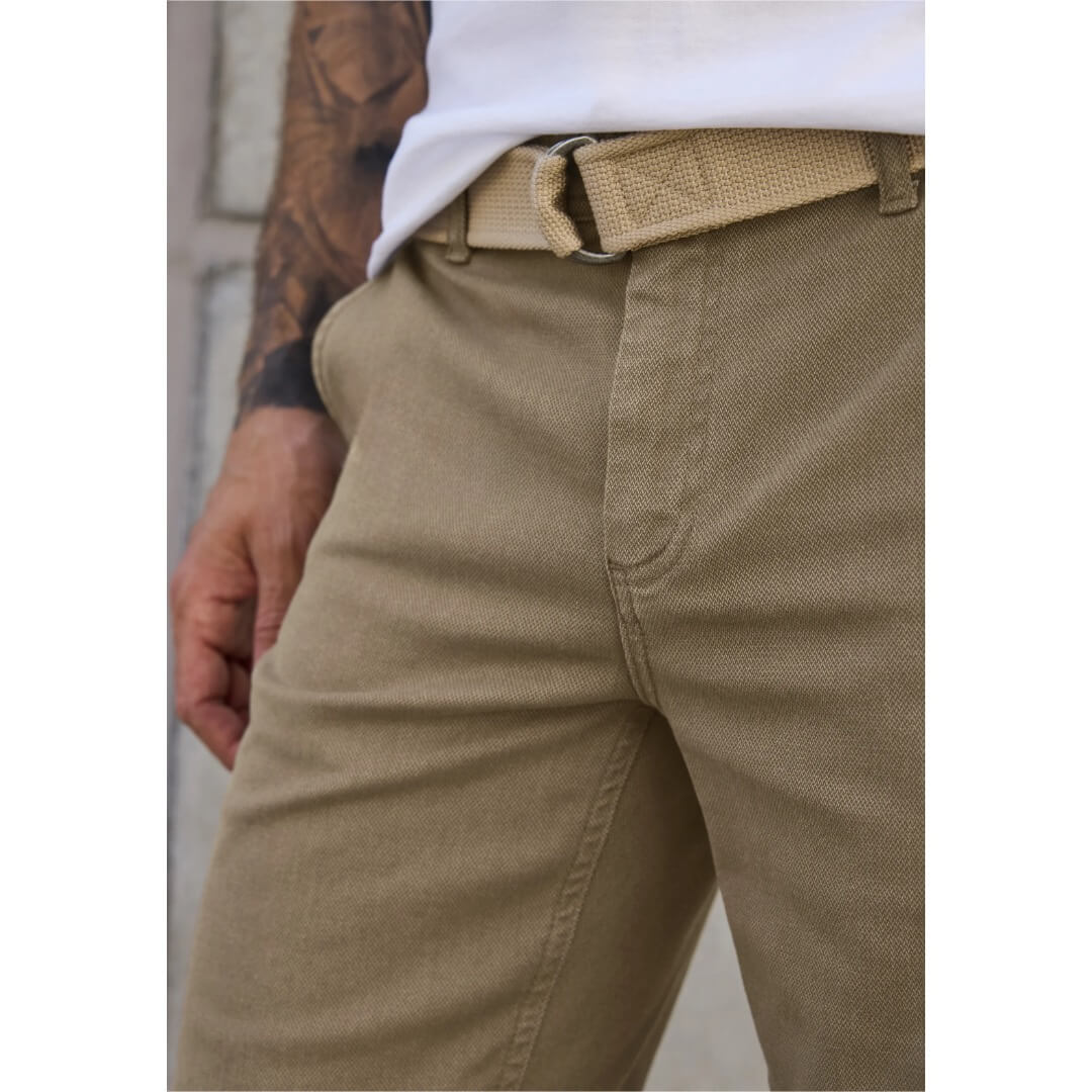 Street One shortsi vyöllä, beige - Moment.fi