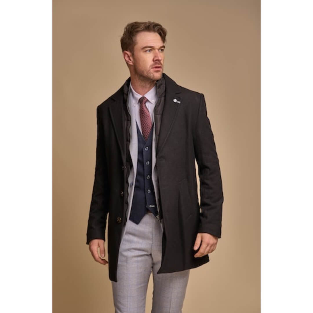 Cavani villakangastakki tuplakaulus, musta