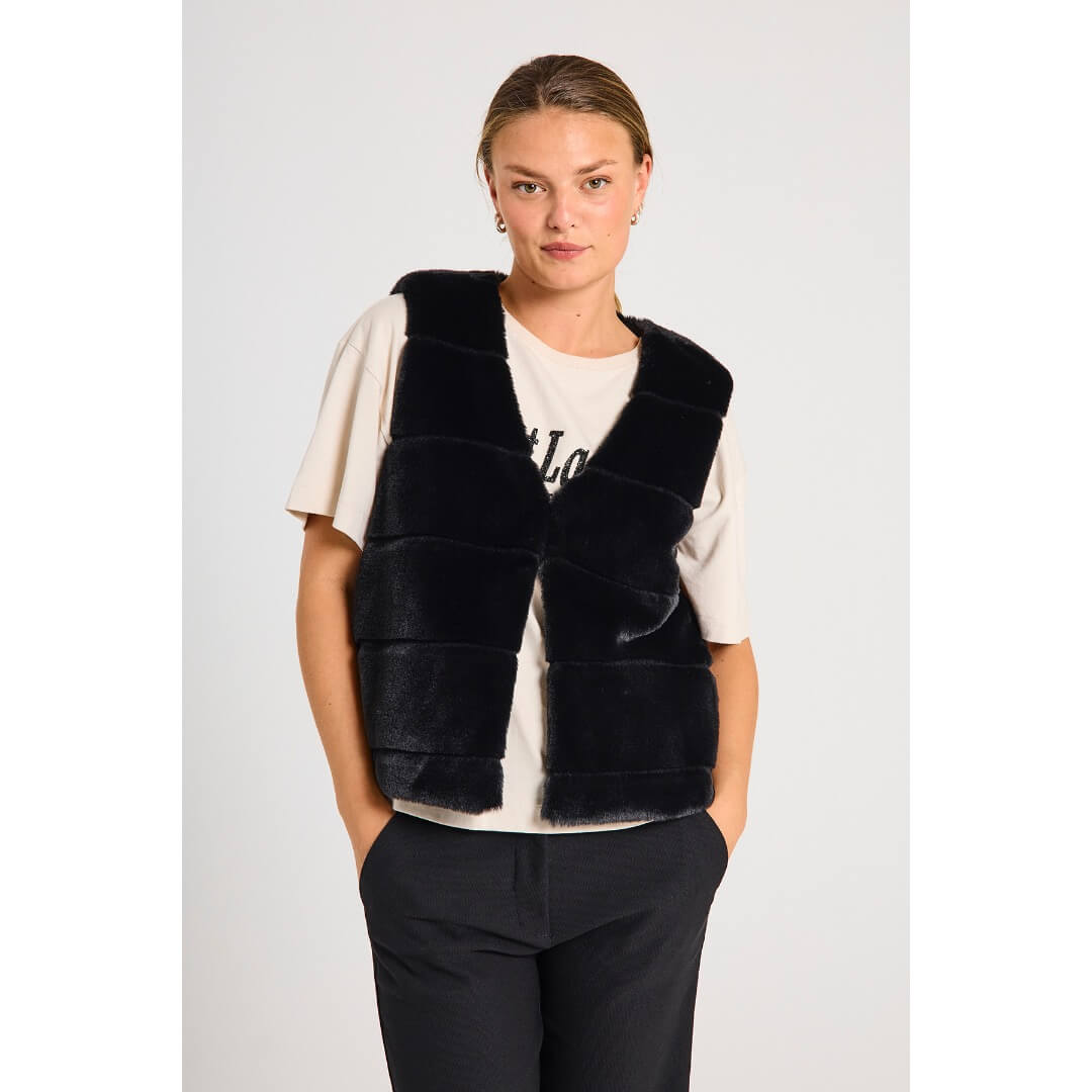 Freequent tekoturkisliivi, musta - Moment.fi