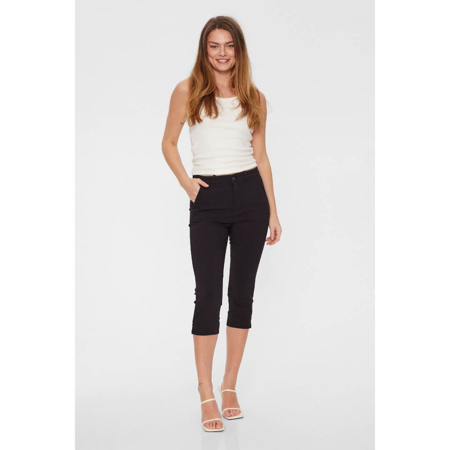 Freequent capri, musta - Moment.fi